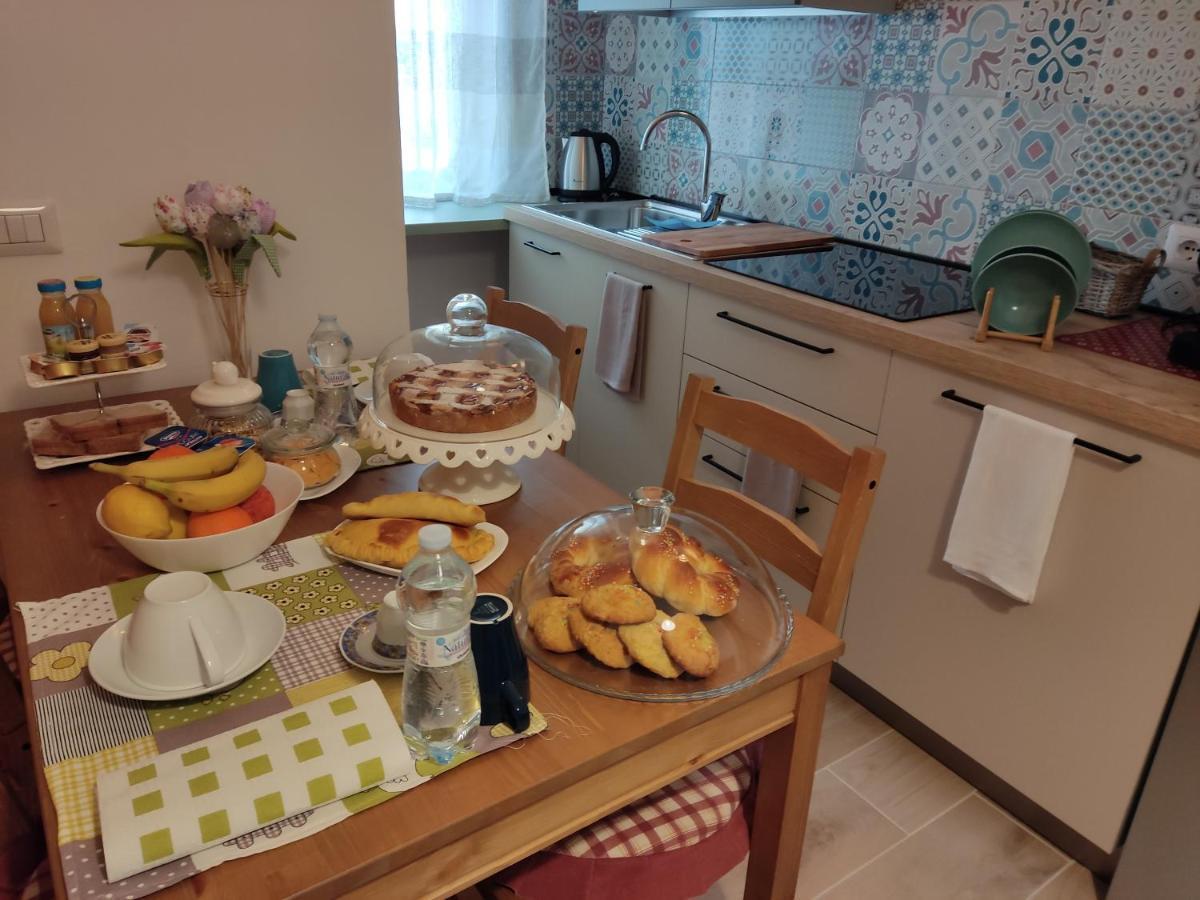 B&B A Casa Di Carla Castelsaraceno Luaran gambar